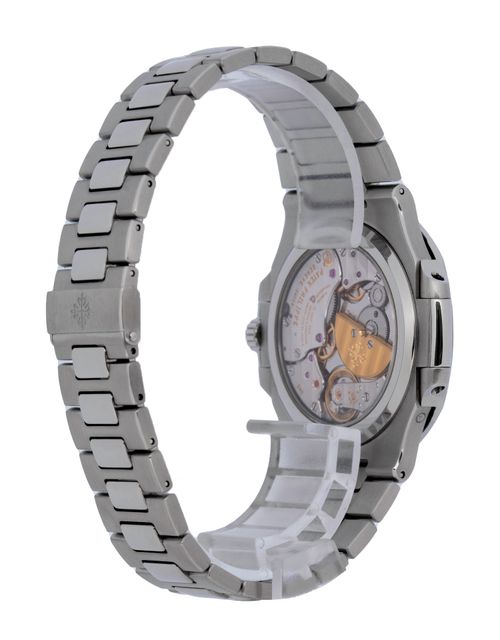 Patek Philippe Nautilus 5712/1A-001 Image 6